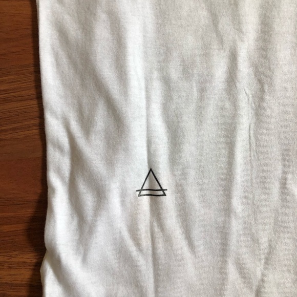 Eleven Paris Jesus Loves Wolves Men’s Graphic Tee T-Shirt M - Picture 5 of 9